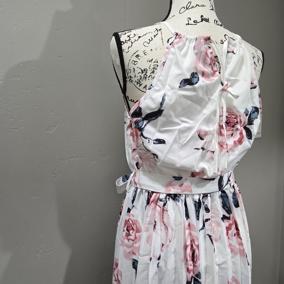 Women's Washy Floral Surplice Sun Dress SZ M Casual Coastal‎ Beachy Belted - Picture 6 of 9